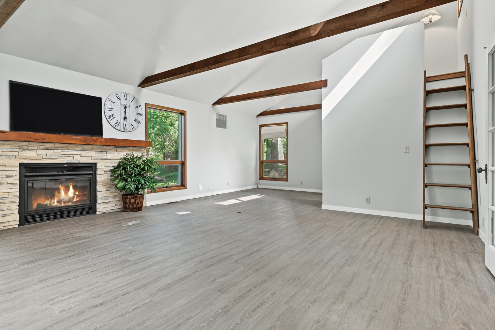 Property photo 91