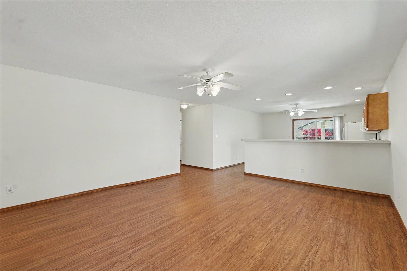 Photo 6 of 905 S Cottage Grove Avenue
