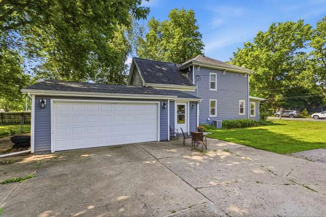 Property photo 37