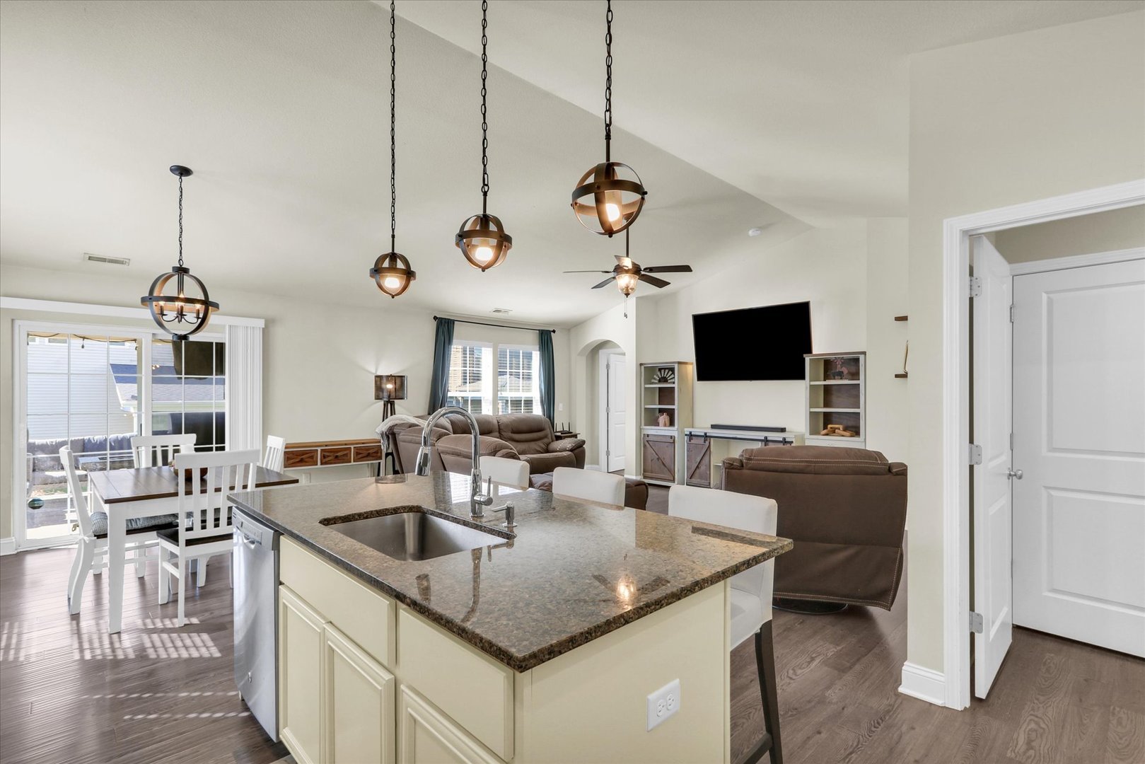 Property photo 12
