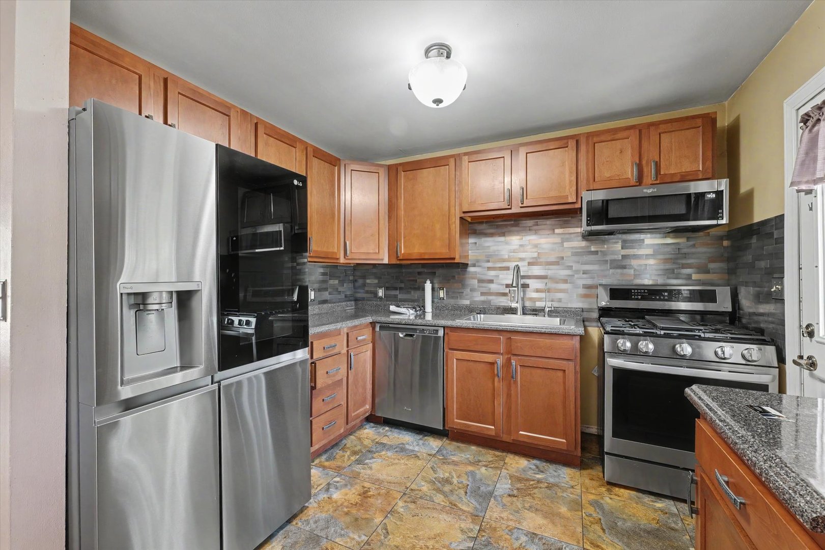 Property photo 11