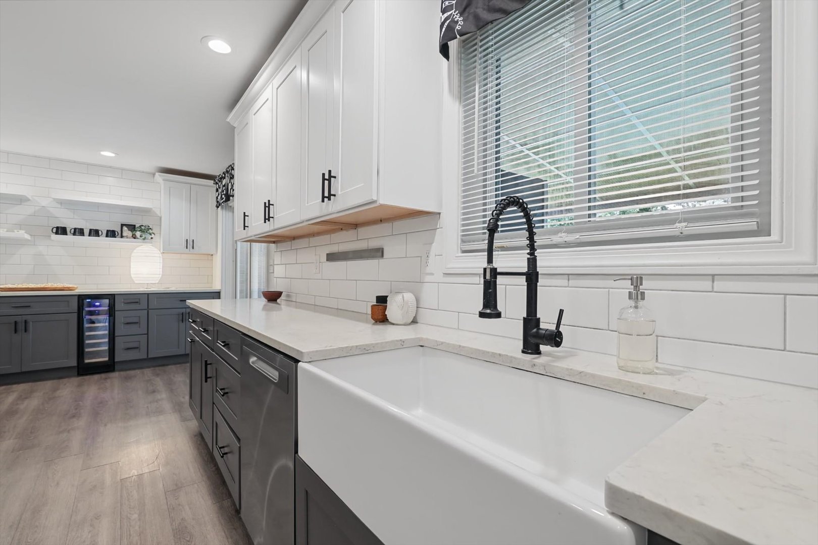 Farmhouse sink