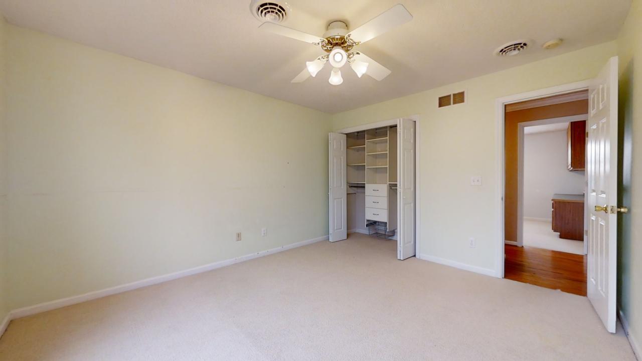 Property photo 38