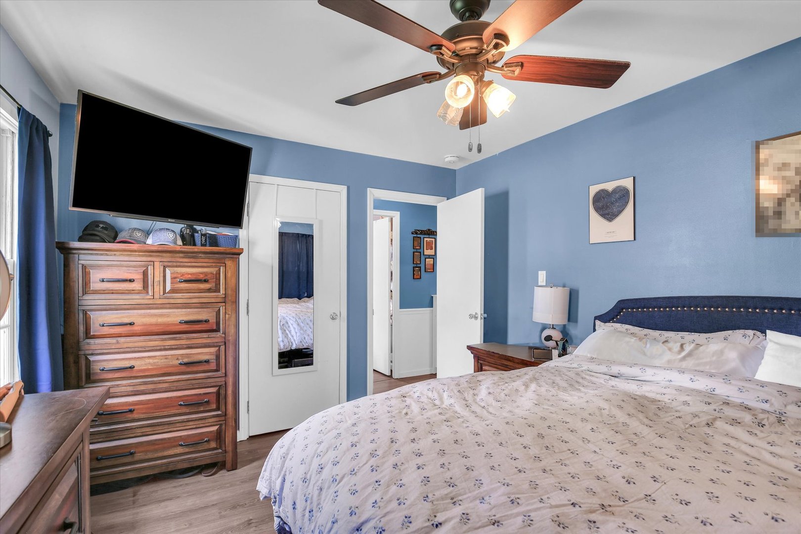 Photo 4 of 1816 Southwood Drive