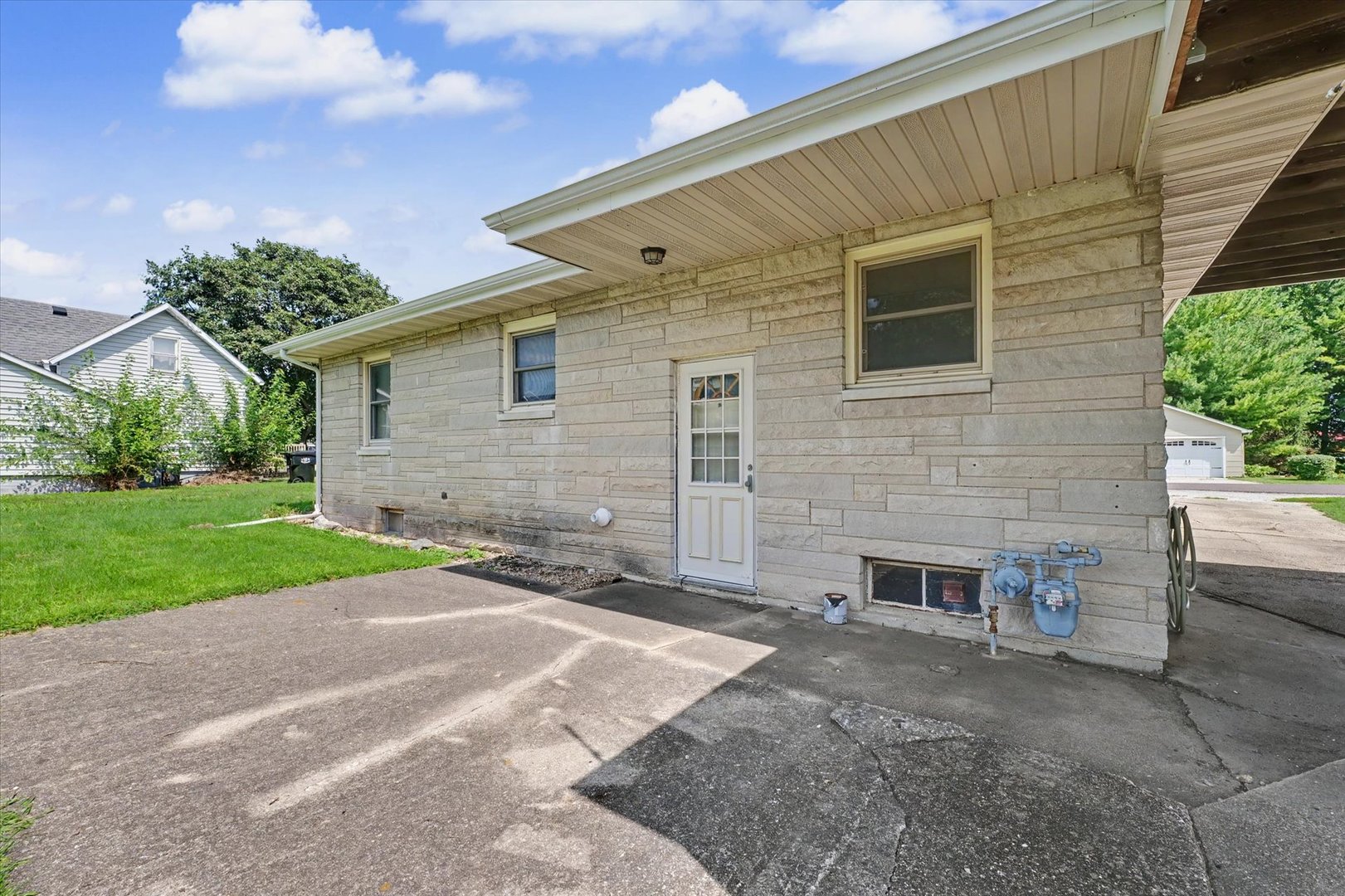 Property photo 32