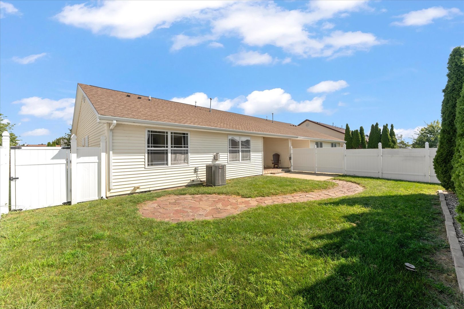 Property photo 33