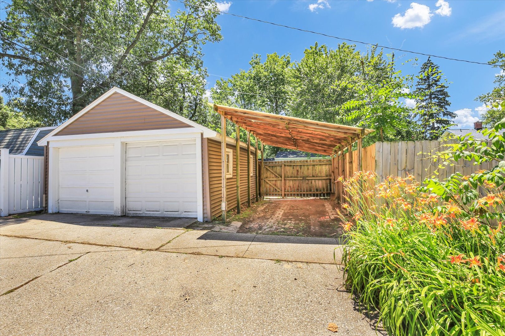 Property photo 34