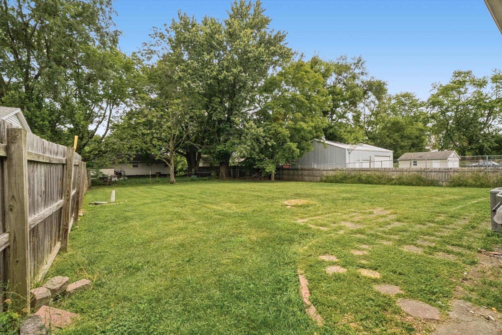 Property photo 28