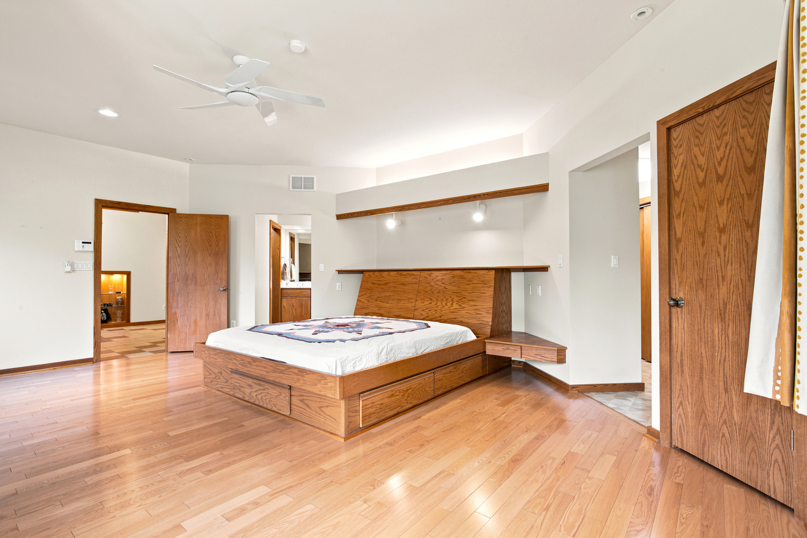 Property photo 28