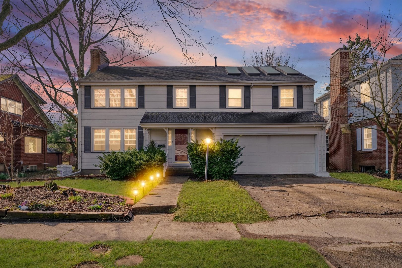 Photo of 207 W Vermont Avenue, Urbana, IL