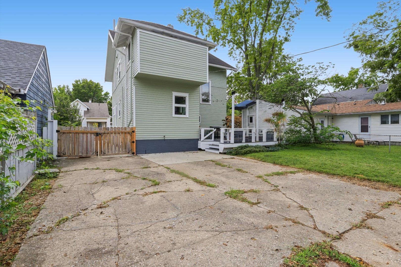 Property photo 35