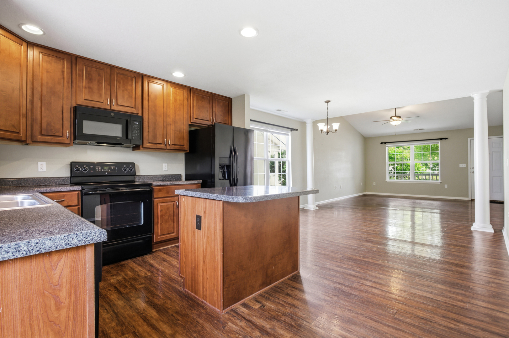 Photo 10 of 409 Lauterbur Lane