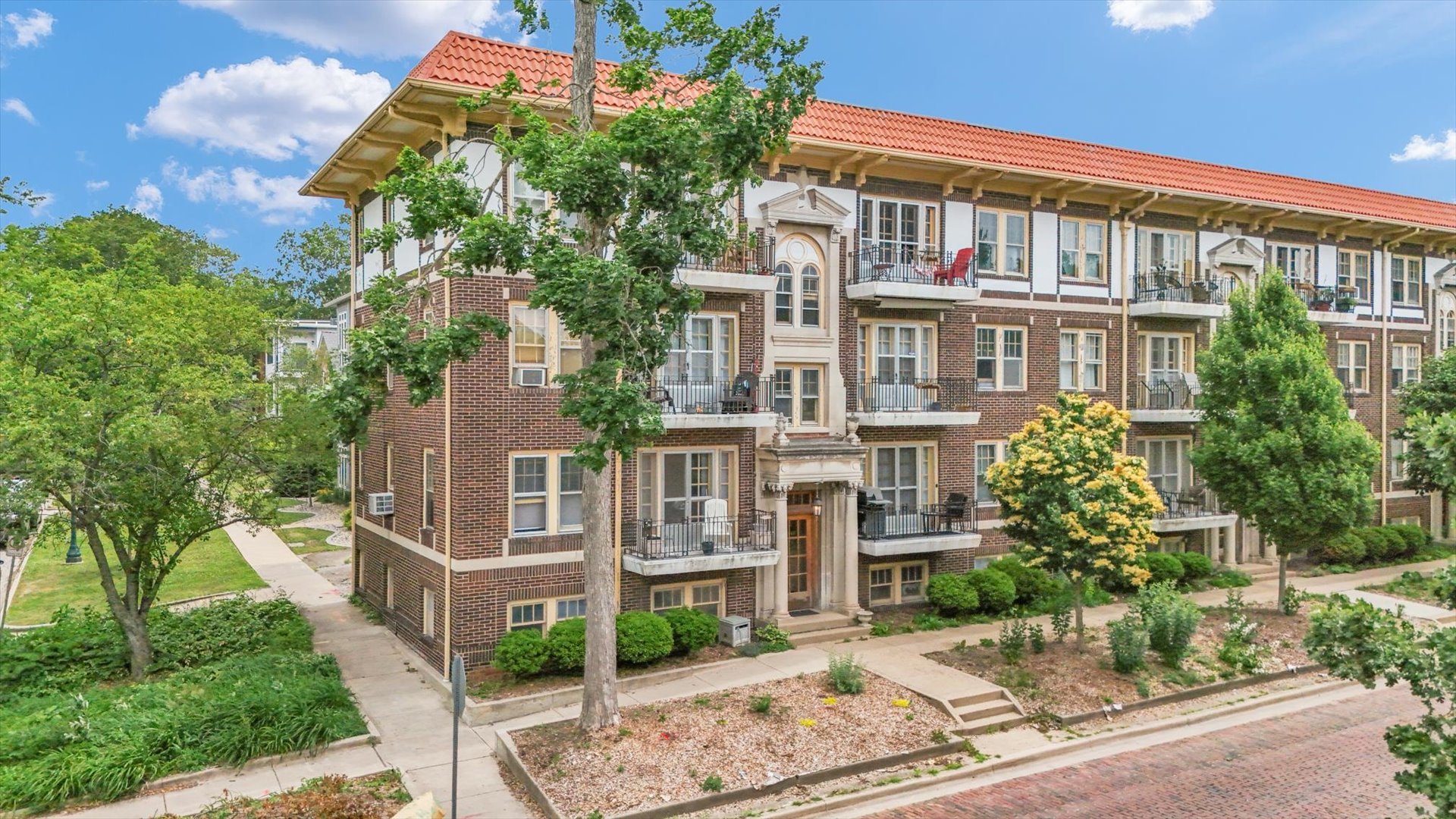 Property photo 32