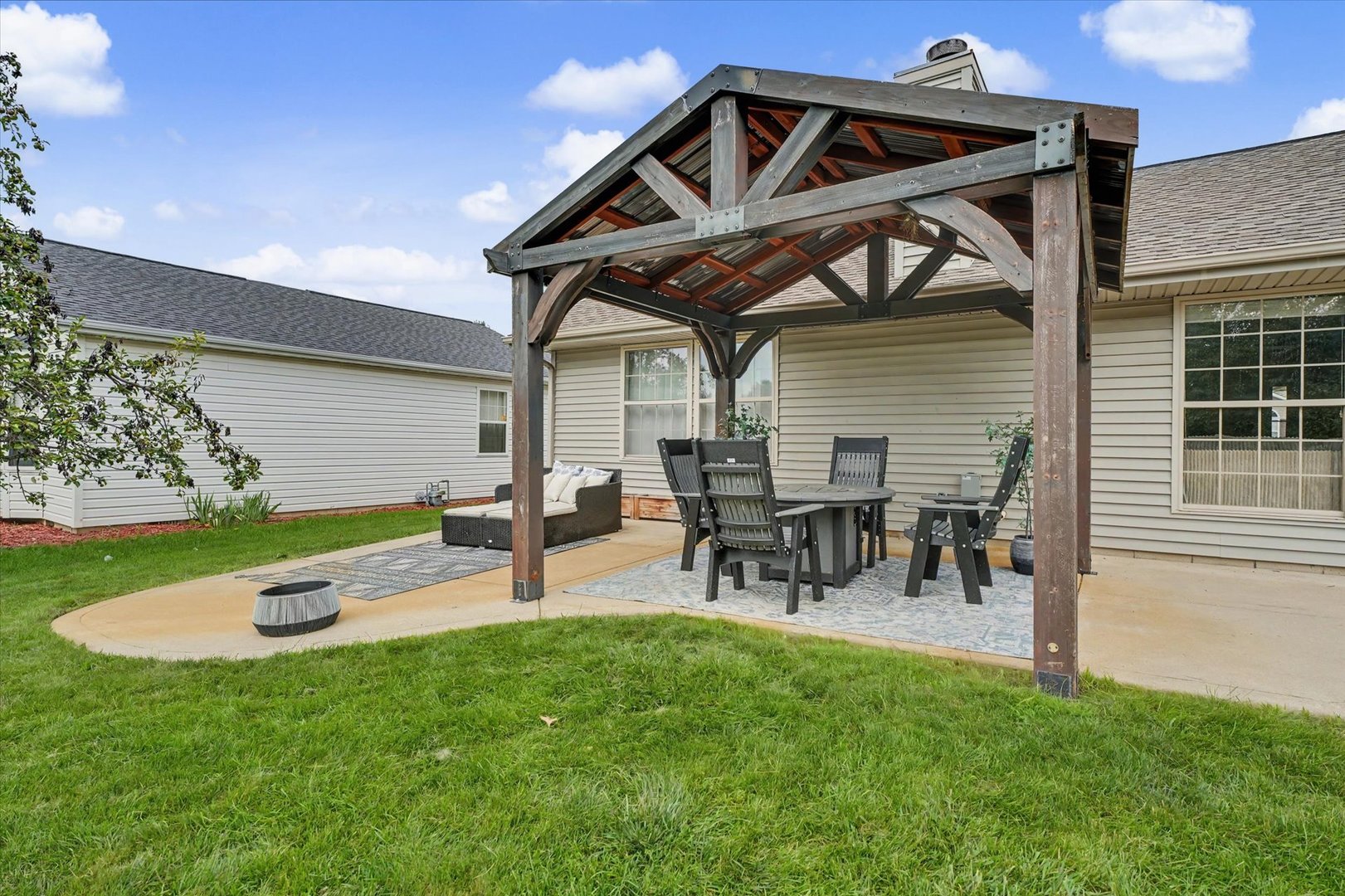 Property photo 28