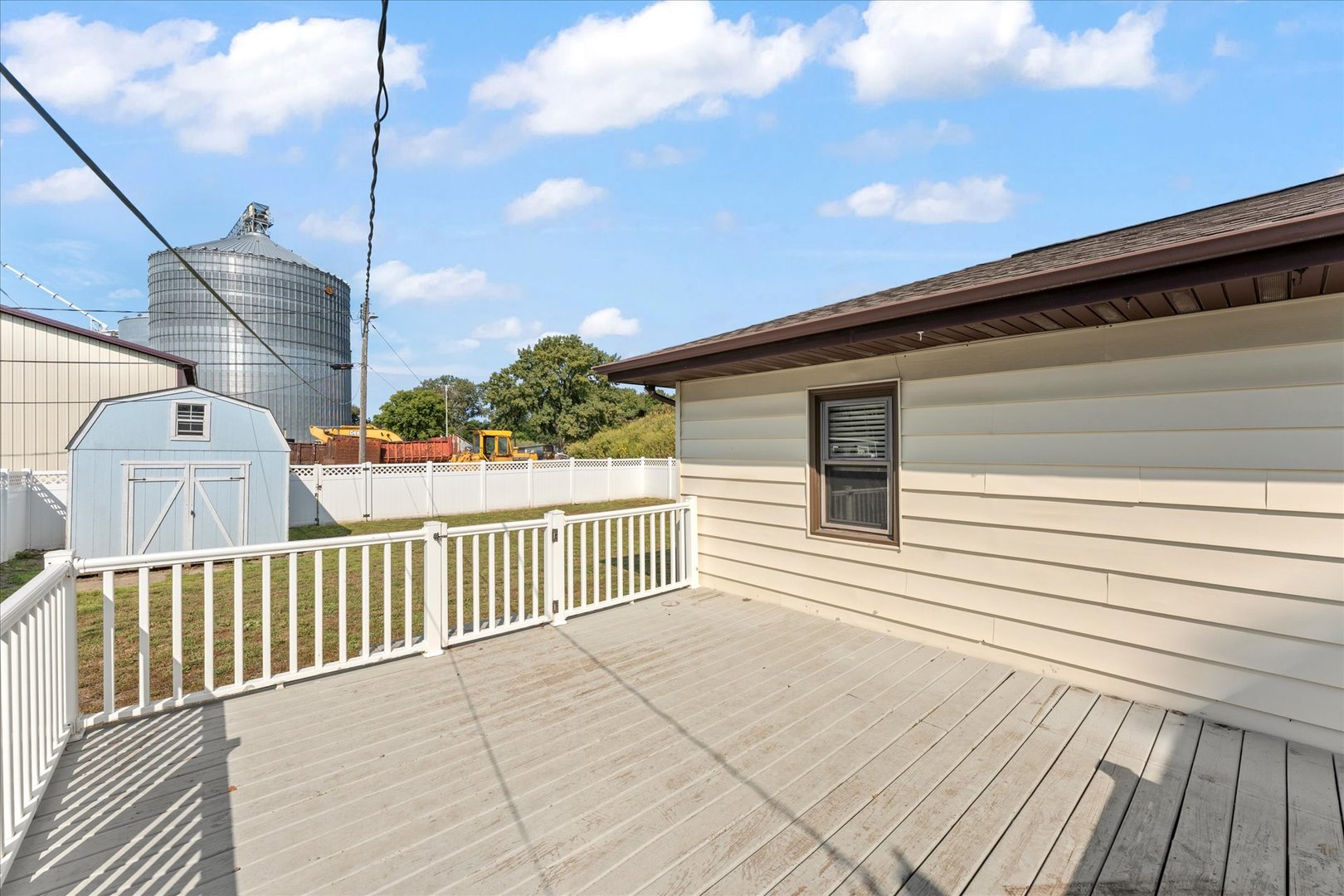 Property photo 28
