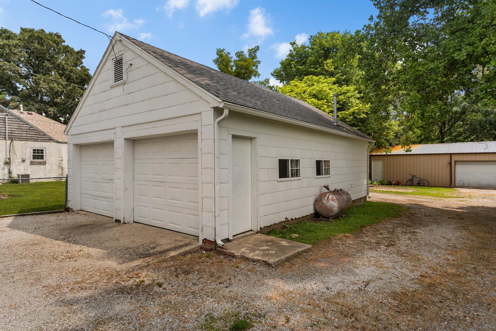 Property photo 35
