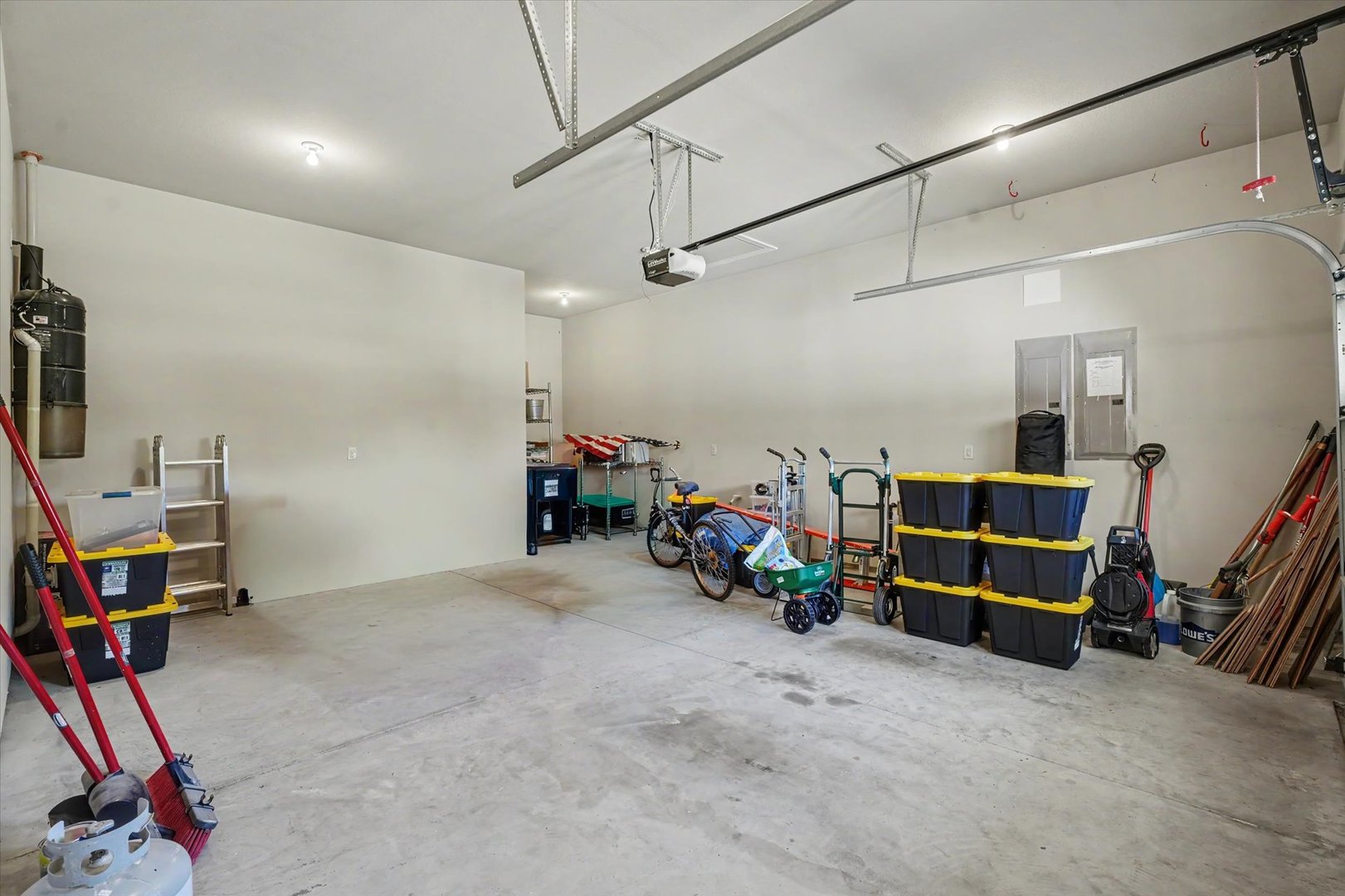 Property photo 77