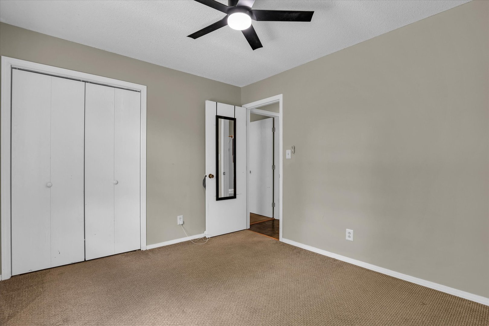 Photo 20 of 605 E Barker Street
