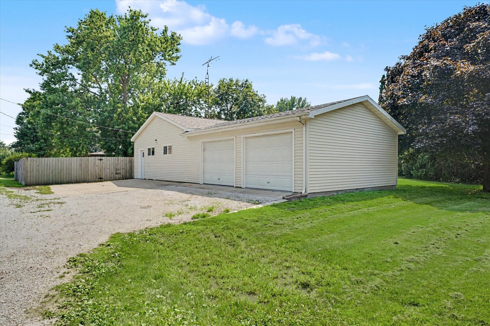 Property photo 31