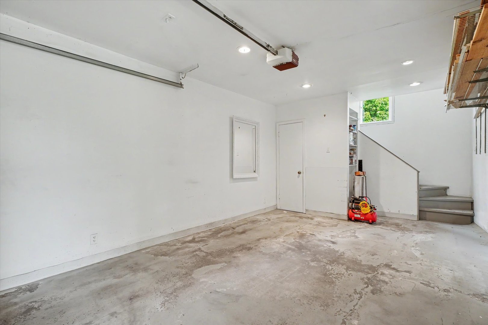 Property photo 66