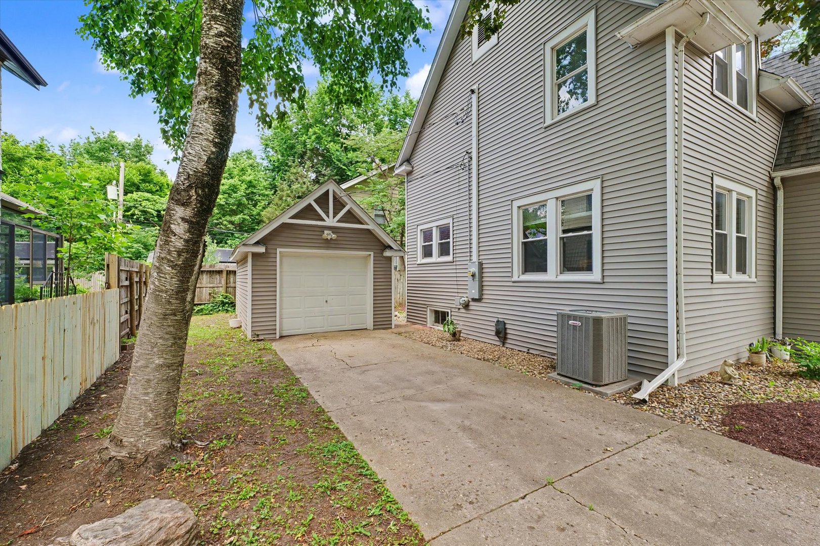 Property photo 30