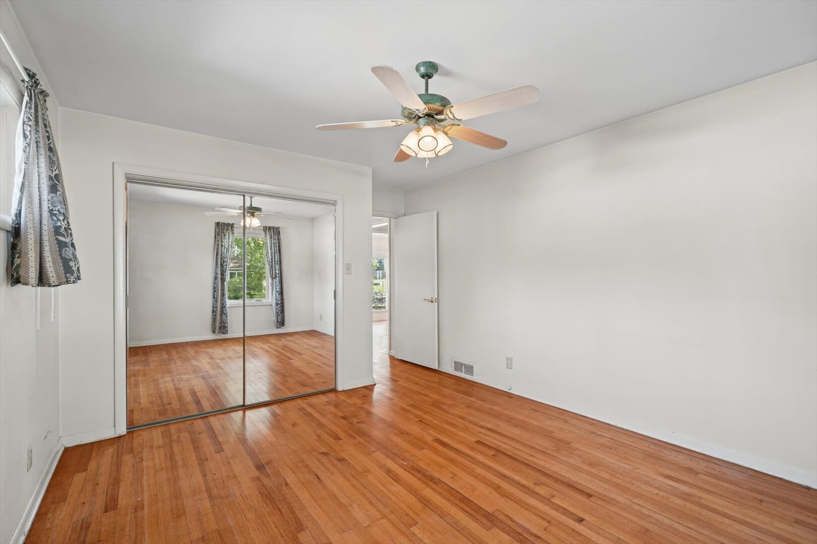 Property photo 43