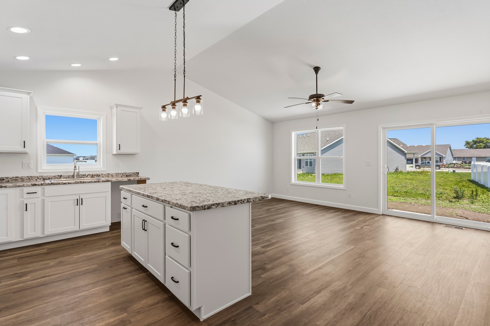 Kitchen/Living Room
