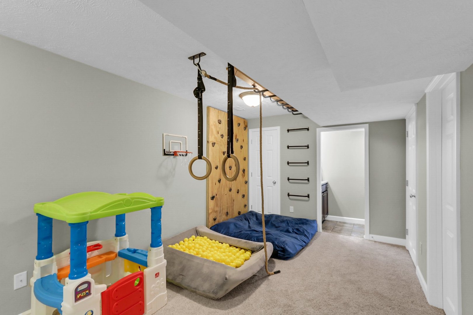 Property photo 38