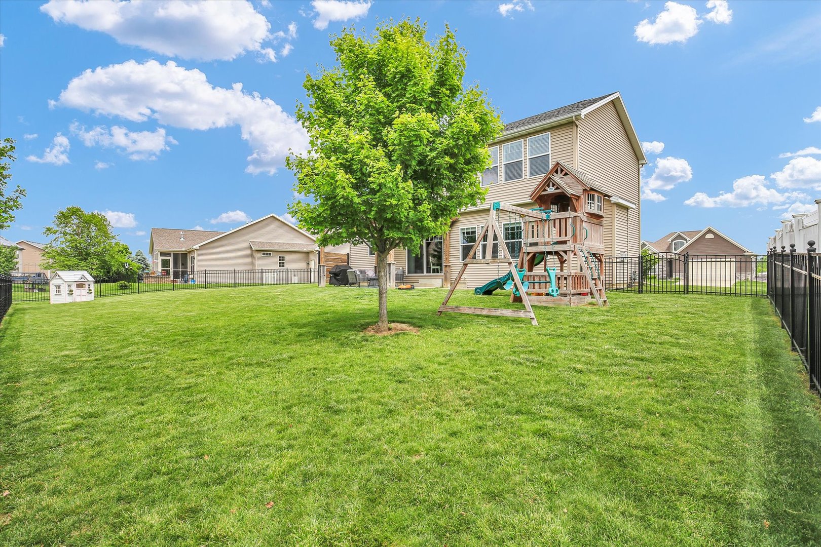 Photo 42 of 205 Independence Drive