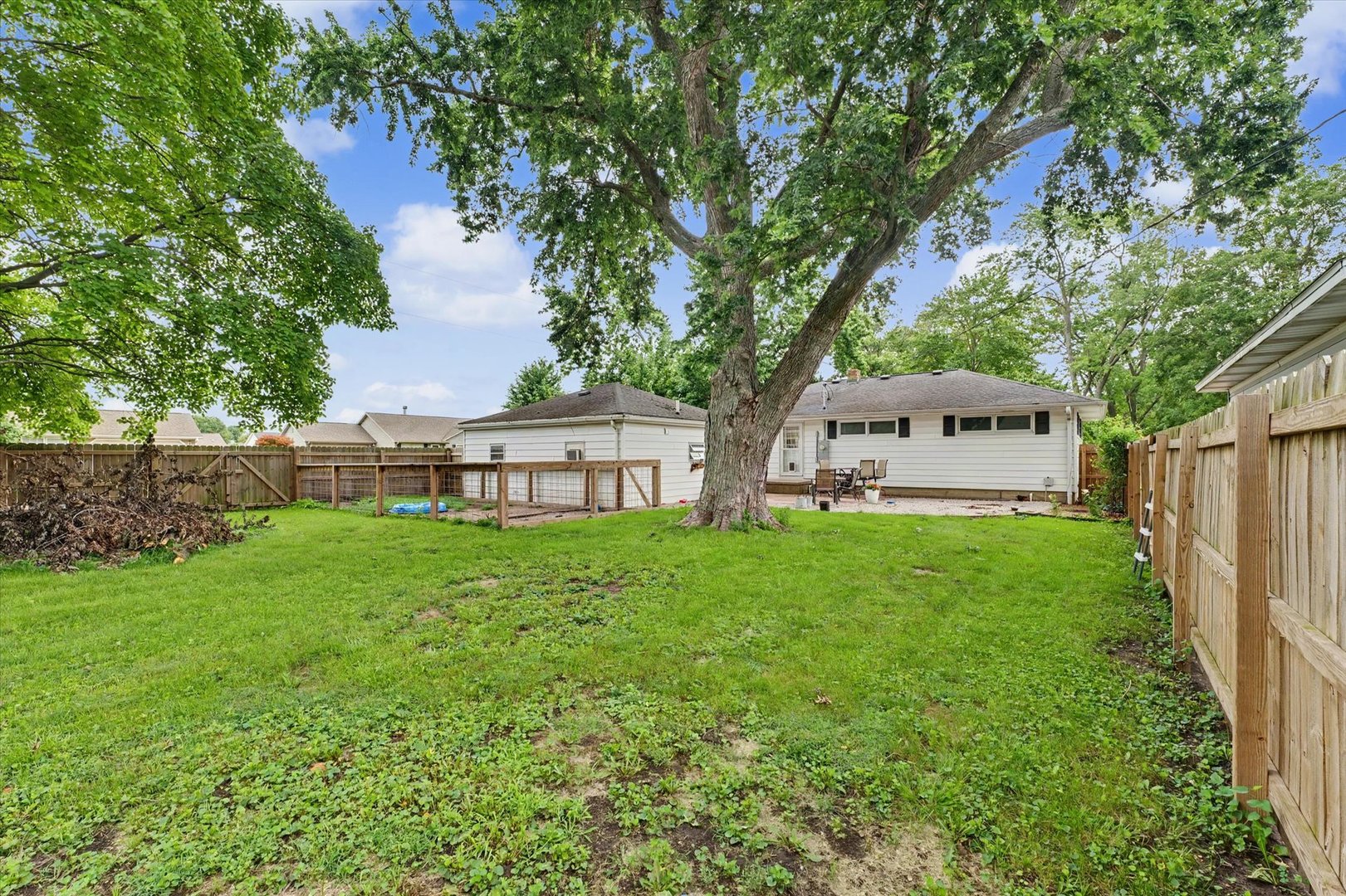 Property photo 32