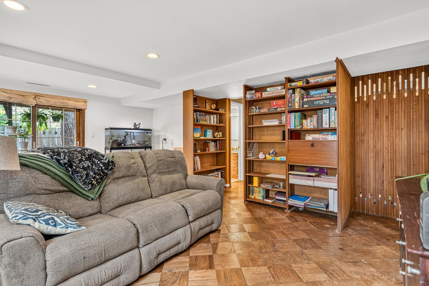 Property photo 37