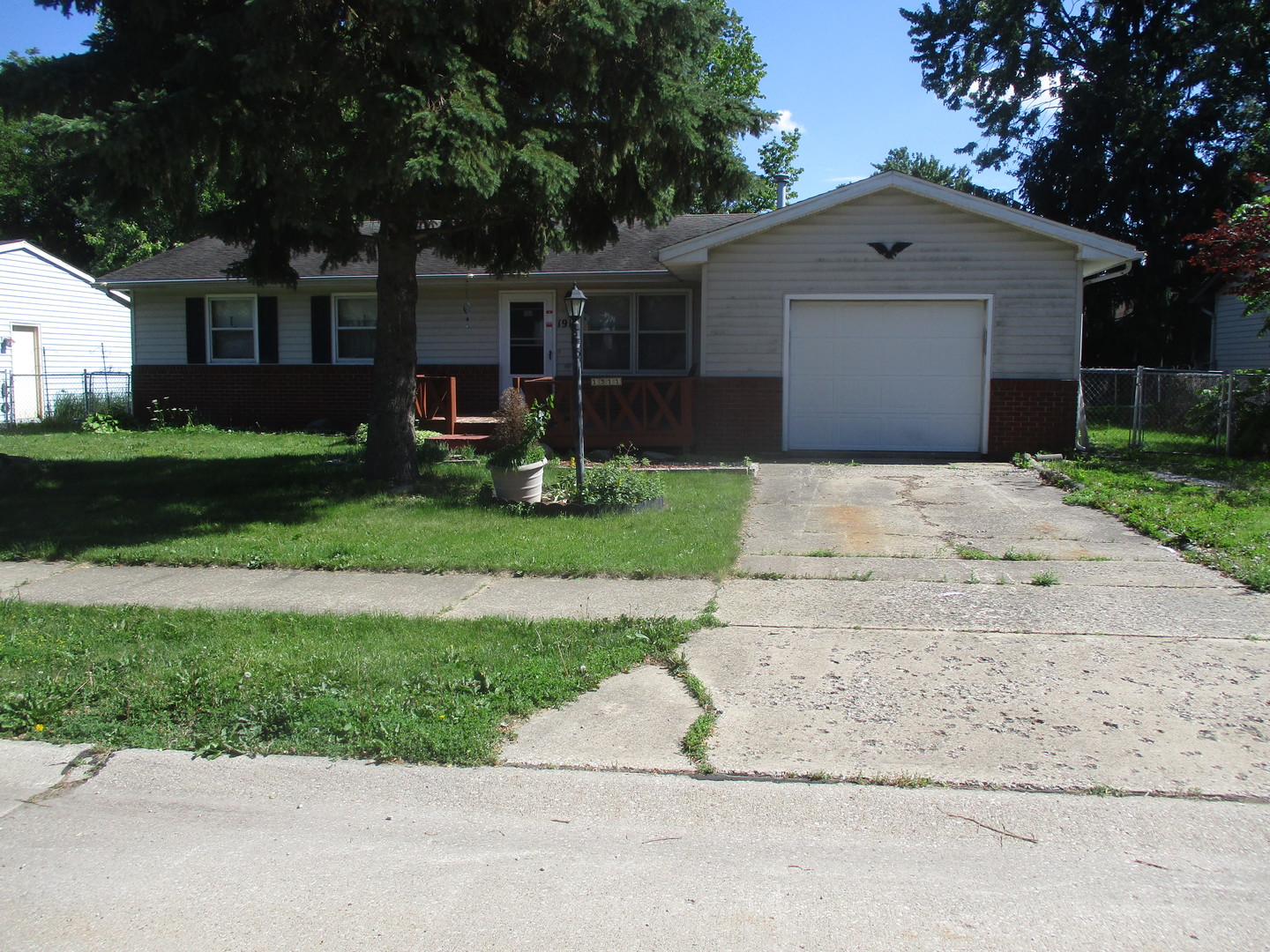 Photo of 1911 Branch Road, Champaign, IL