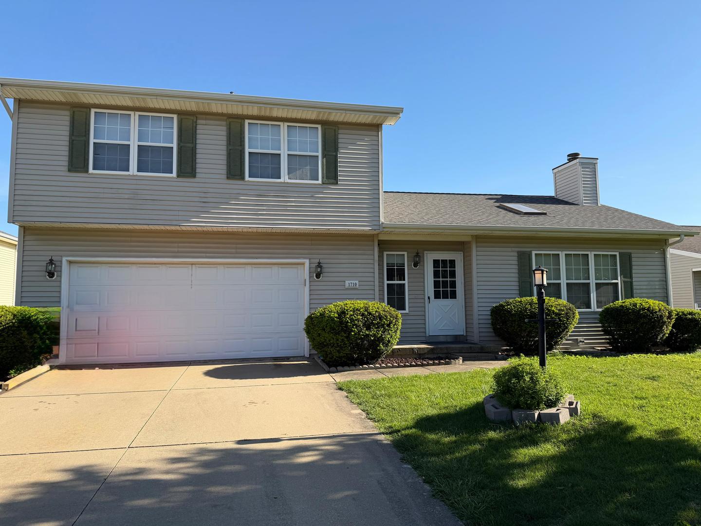 Photo of 1710 Bonnie Blair Drive, Champaign, IL