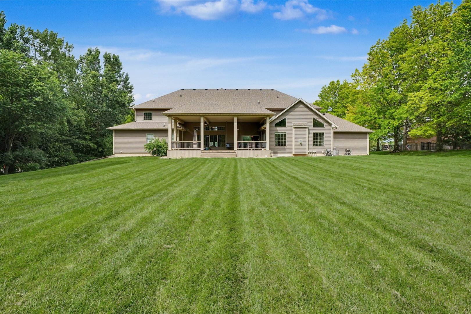 Property photo 100