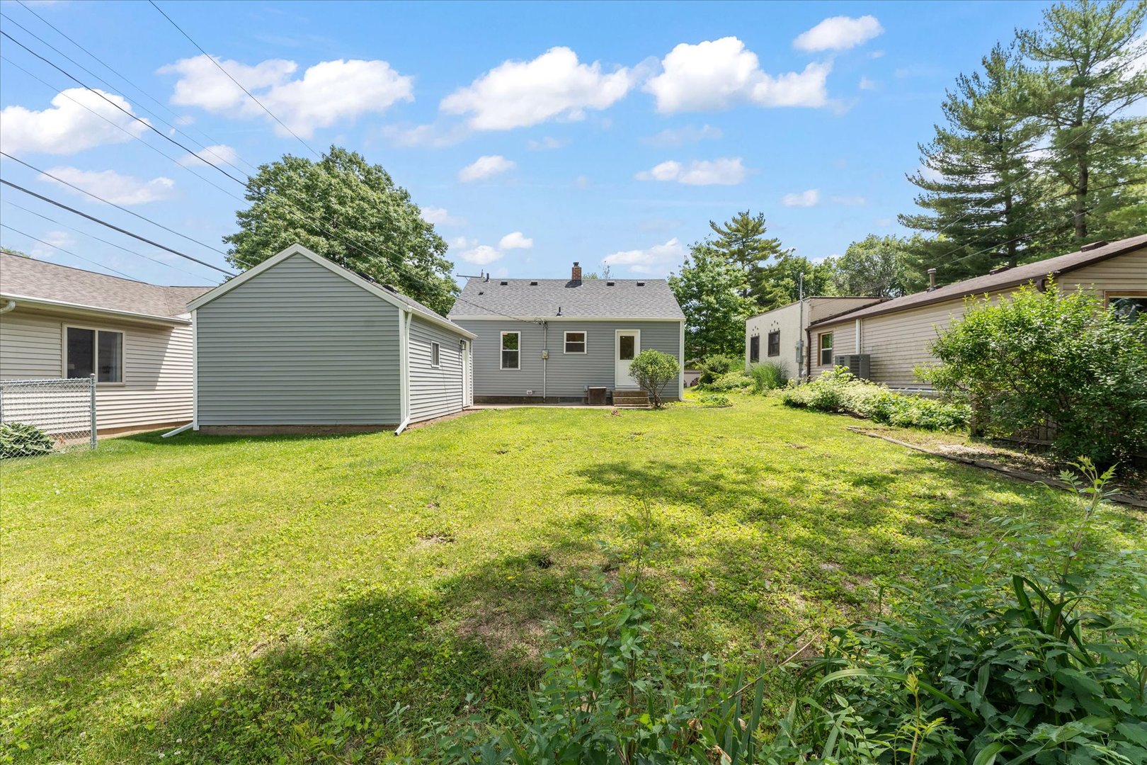 Property photo 33
