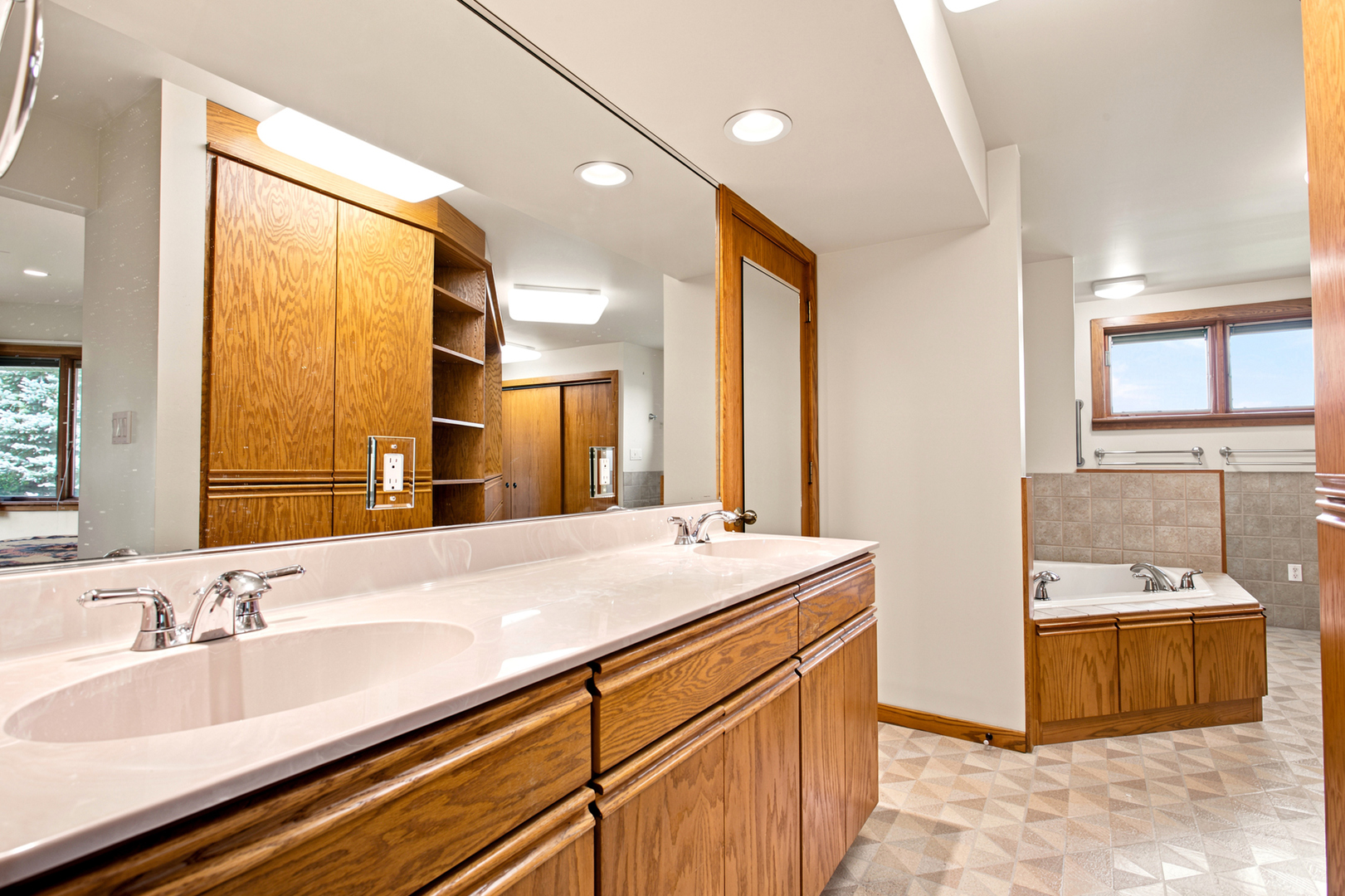 Property photo 32