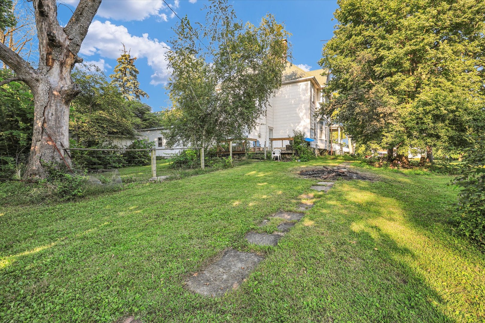 Property photo 33
