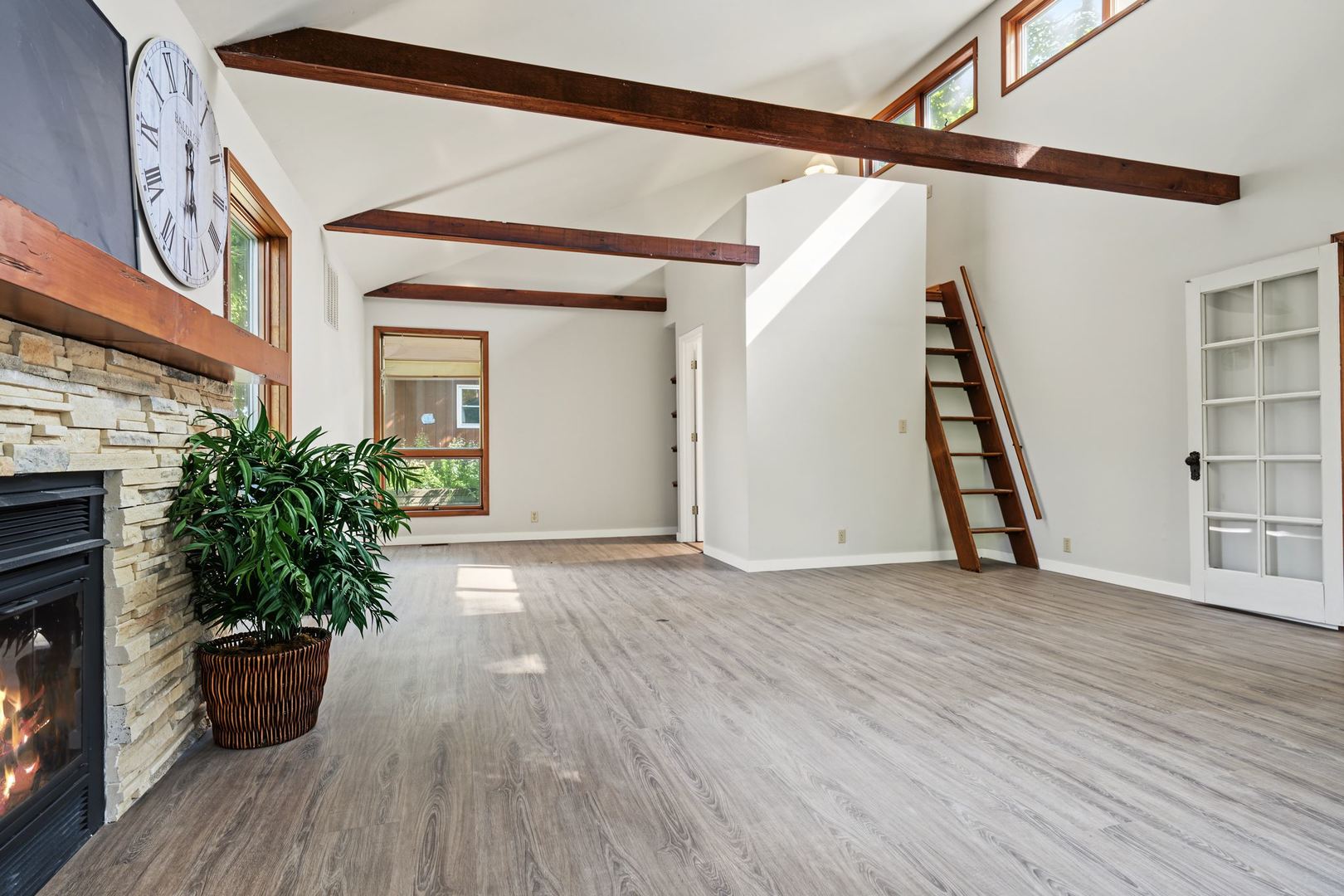 Property photo 93