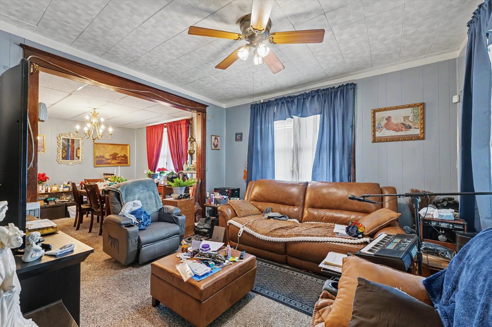 Photo 6 of 212 E Hill Street