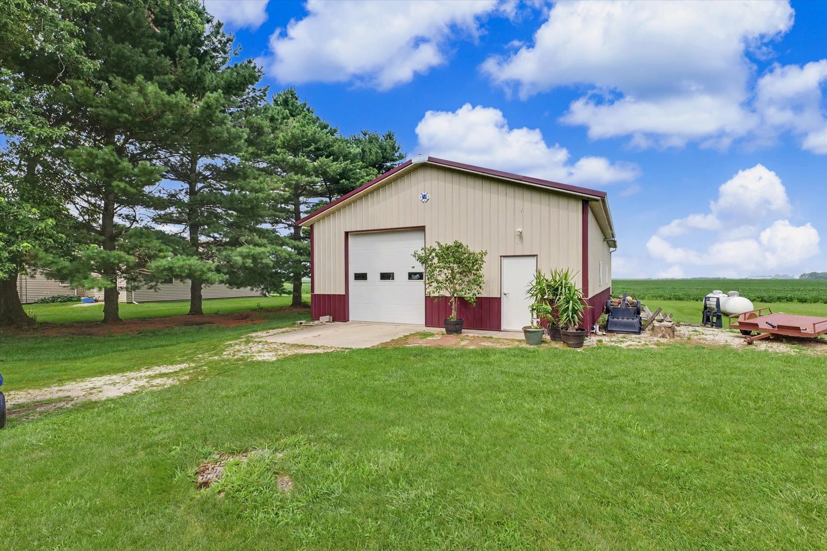 Property photo 32