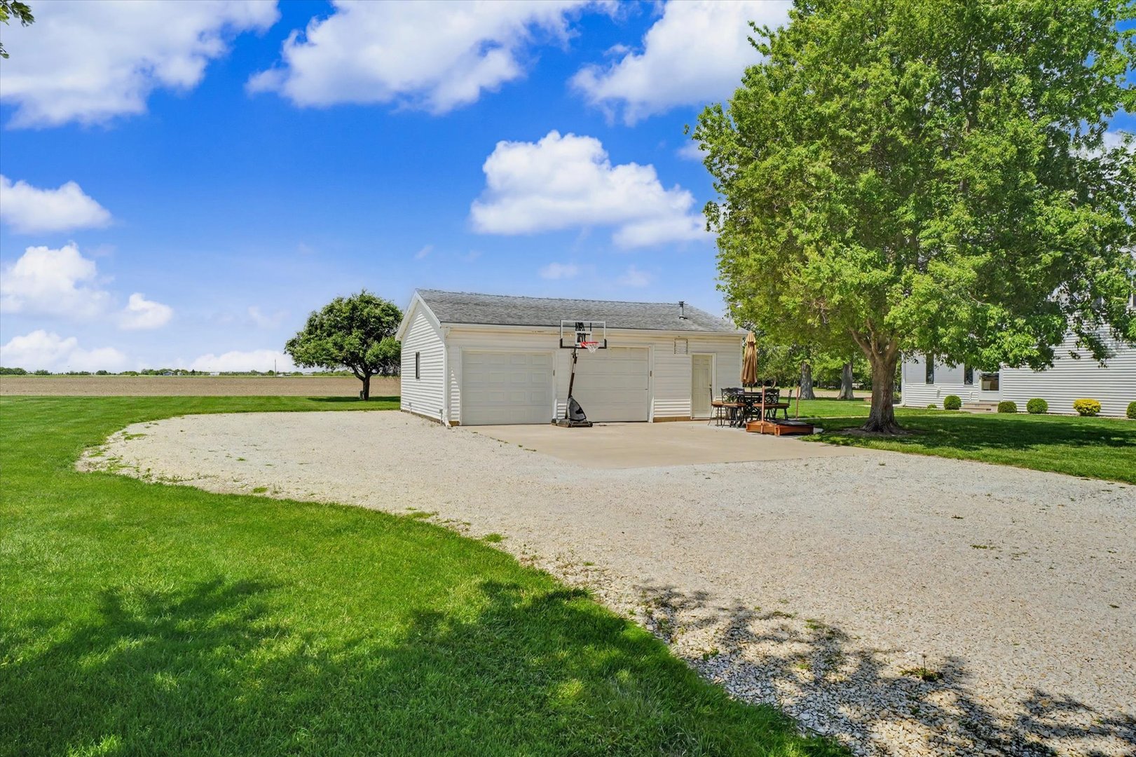 Property photo 33