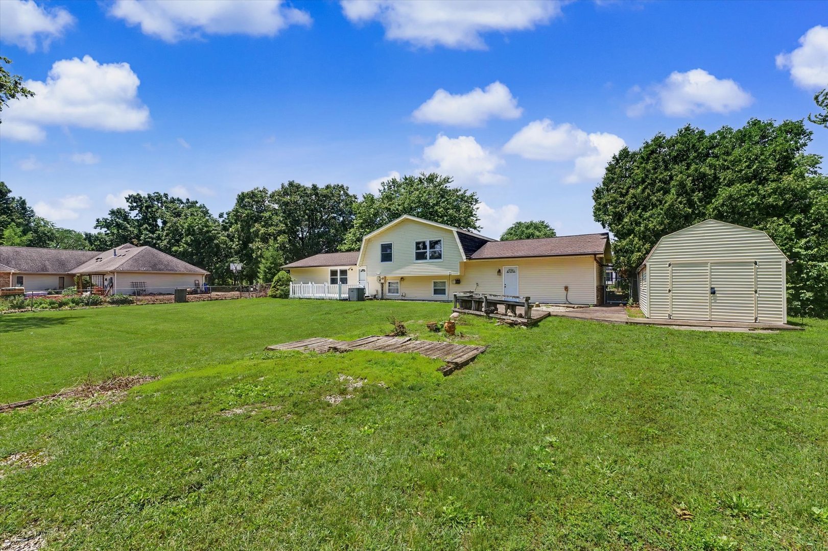Property photo 33