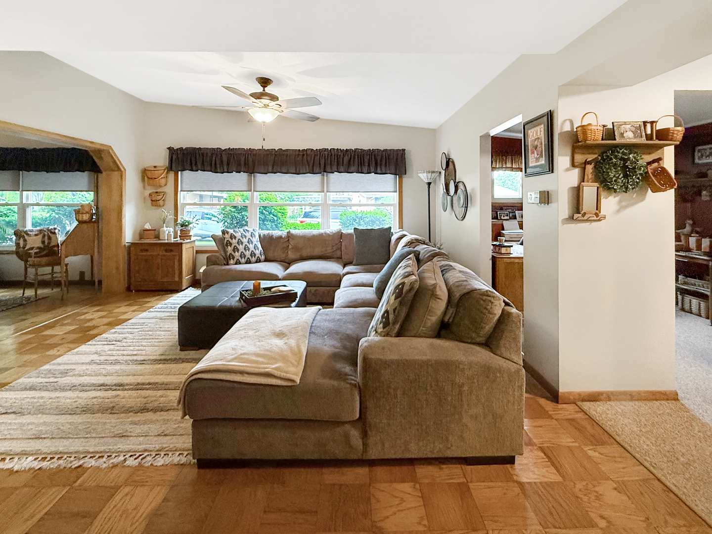 Photo 16 of 1616 Golfview Circle