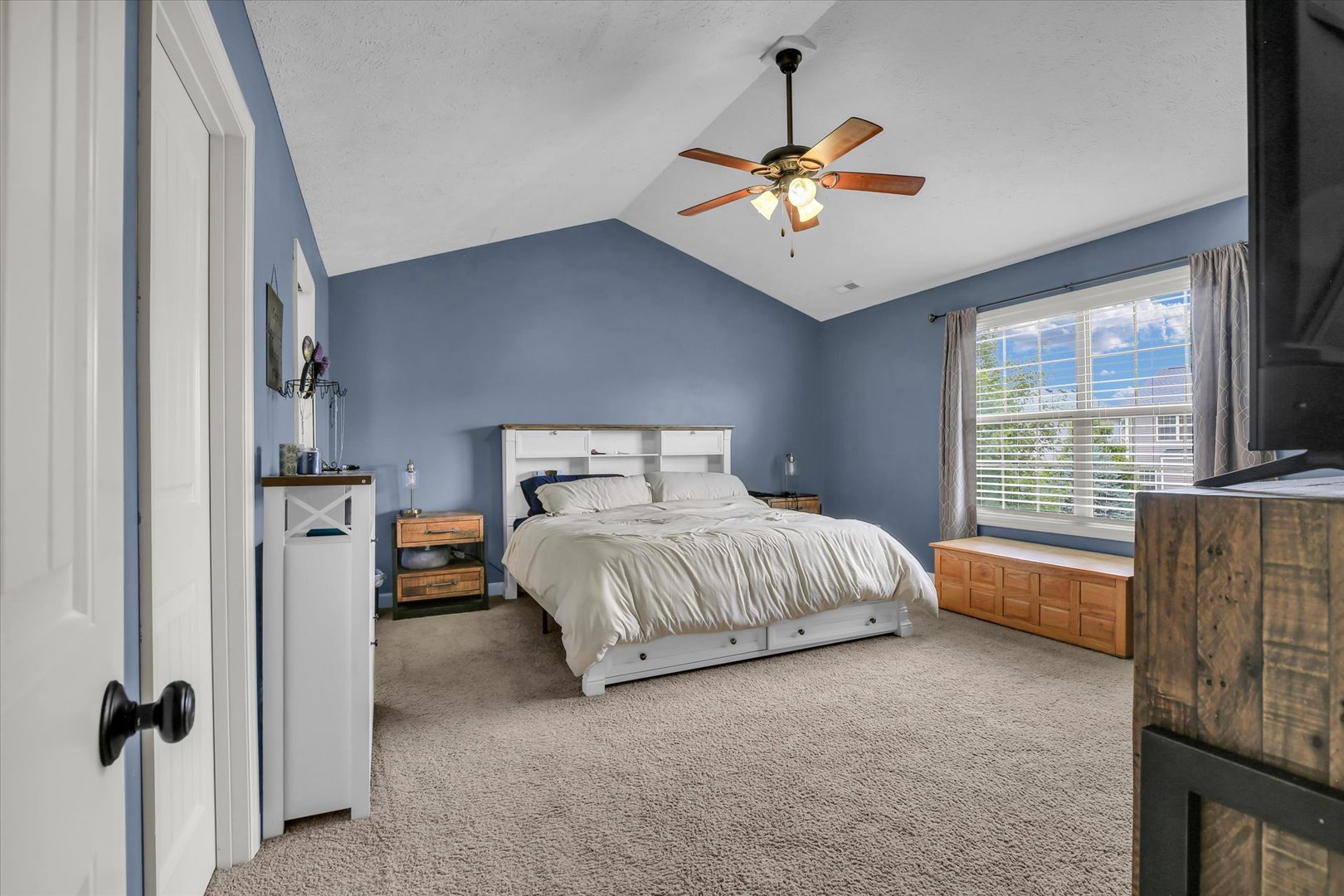 Photo 32 of 110 Blazing Star Drive