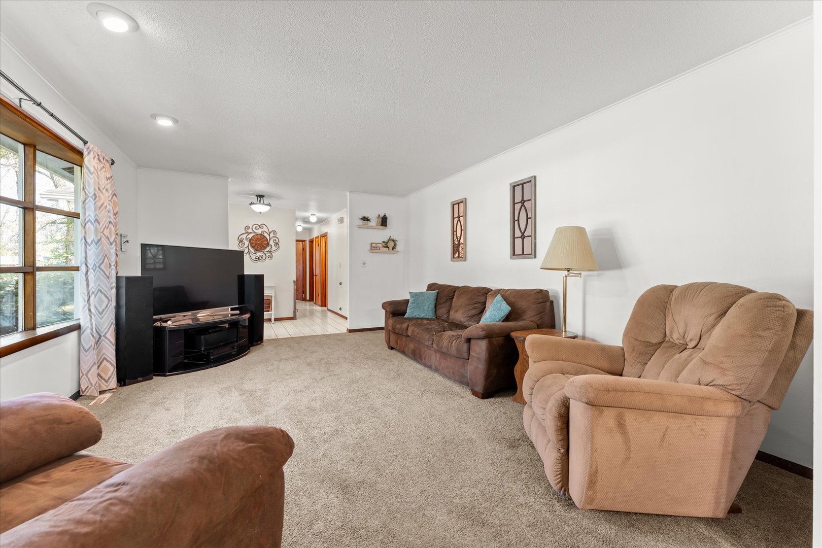 Photo 7 of 1108 Riverside Court