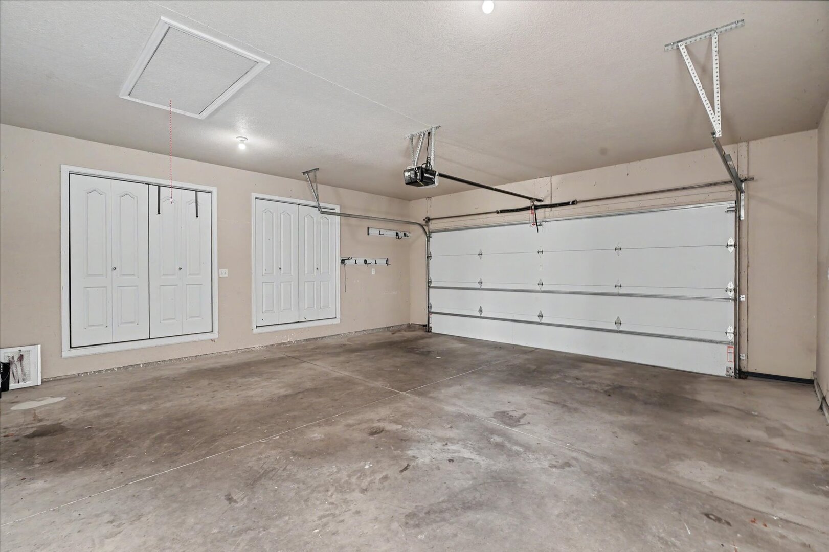 Property photo 34