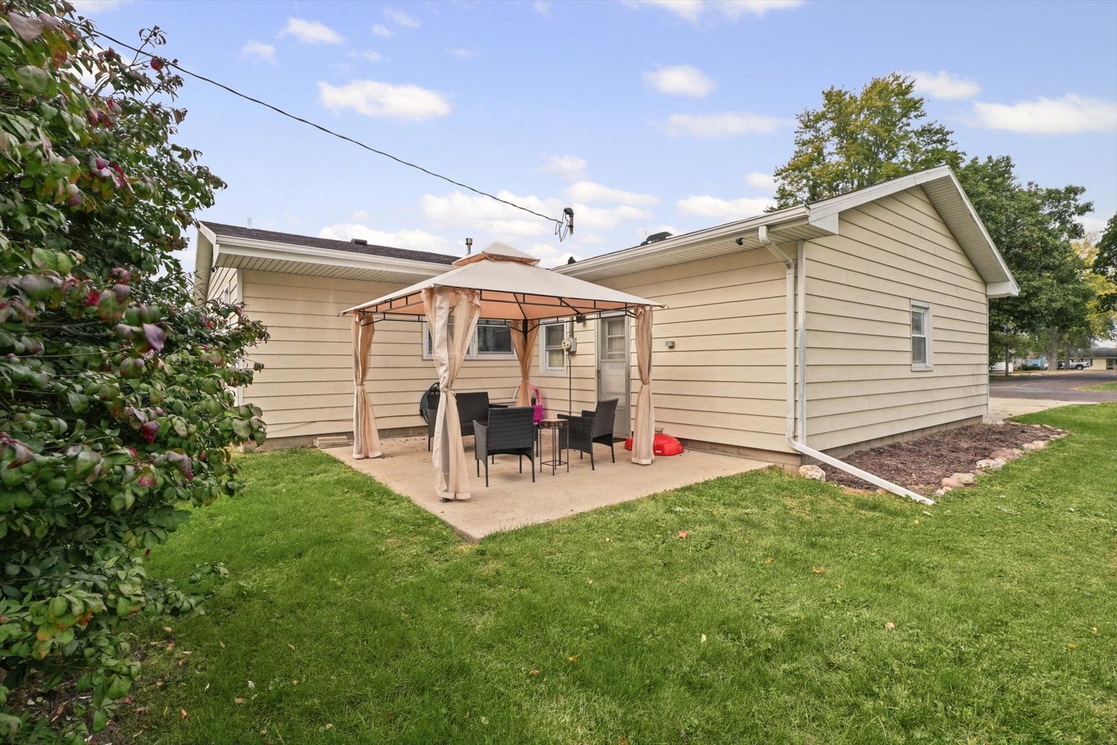 Property photo 31