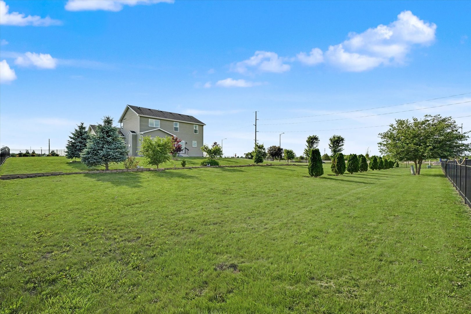 Property photo 44