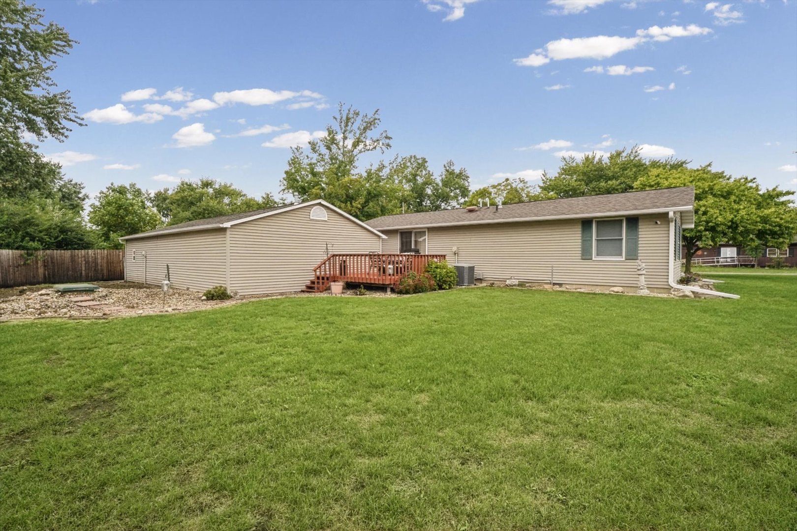 Property photo 37