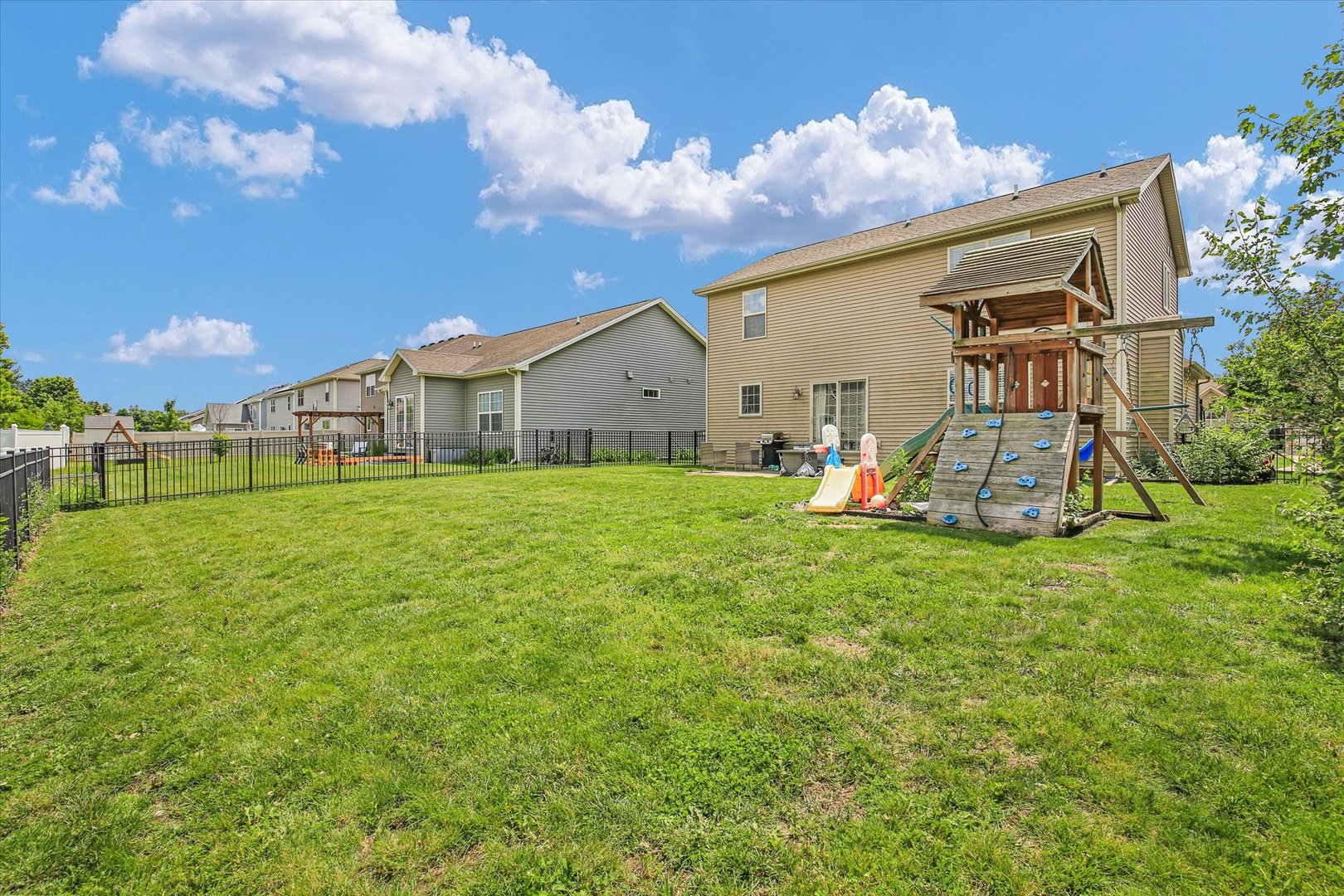 Photo 8 of 110 Blazing Star Drive